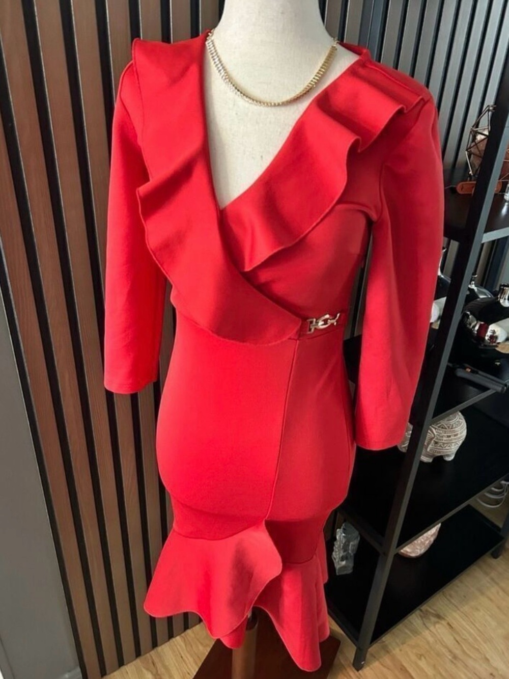 Venus red classy dress size XS Y2K work dress or going out ruffle long sleeve
